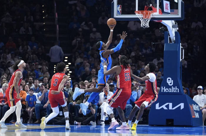 NBA ⎜历史首人！亚历山大连续三场30分钟内砍下30+