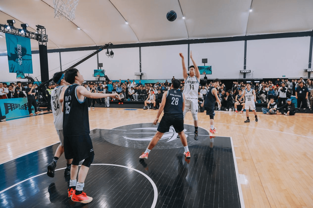 复旦、交大、同济等八大高校集结<strong></p>
<p>SHIB价格</strong>,得物App“新生杯”篮球赛首战上海