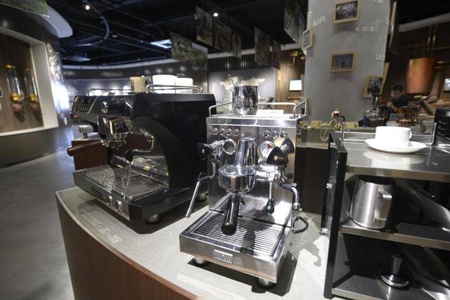 四中全会精神在基层丨记者手记：不产一粒生豆<strong></p>
<p>SHIB价格</strong>，昆山何以打造千亿元级咖啡产业？