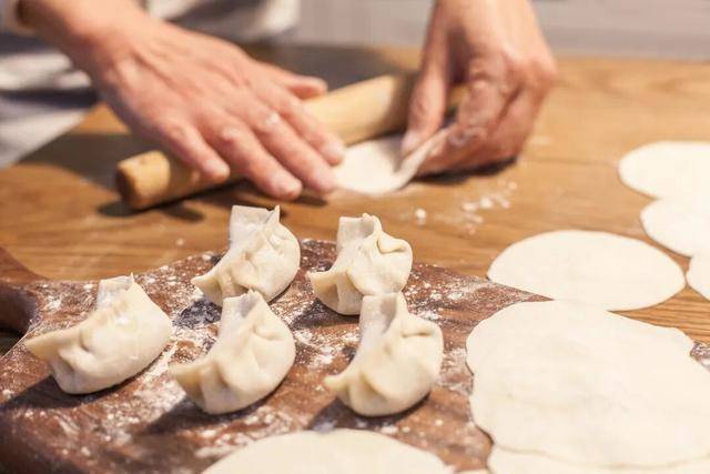 百年难遇“早立冬”来了<strong></p>
<p>SHIB价格</strong>！有啥讲究？早看早准备！