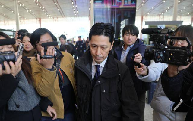 金井正彰访华后出席会议<strong></p>
<p>Bigone</strong>,与会者提出要求