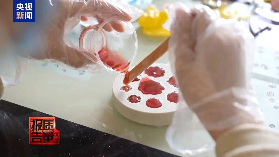 快扔掉!甲醛含量高出上限一倍多<strong></p>
<p>欧易OKEX官网下载</strong>,戴防毒面具也不行!