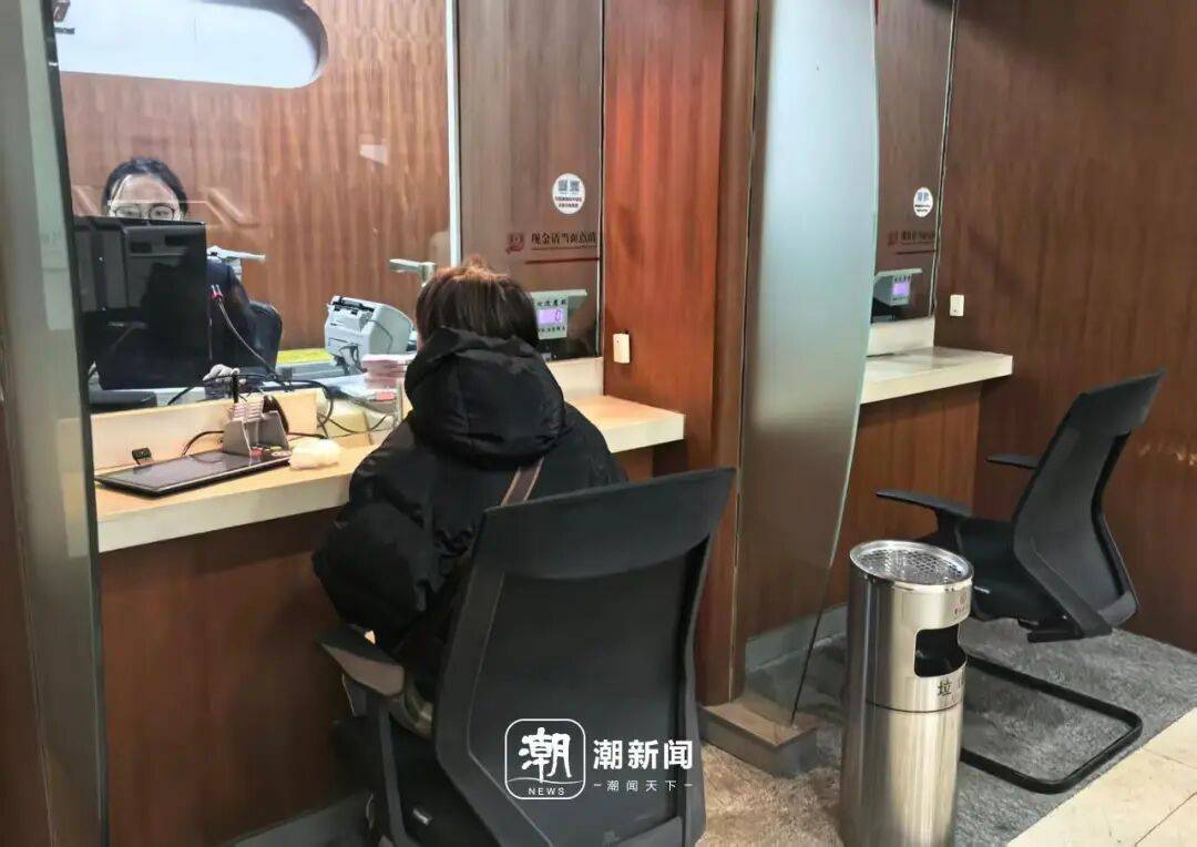 一降再降<strong></p>
<p>云币网</strong>!浙江有人拿着50万元赶紧入手!不少人算账:这样也挺香