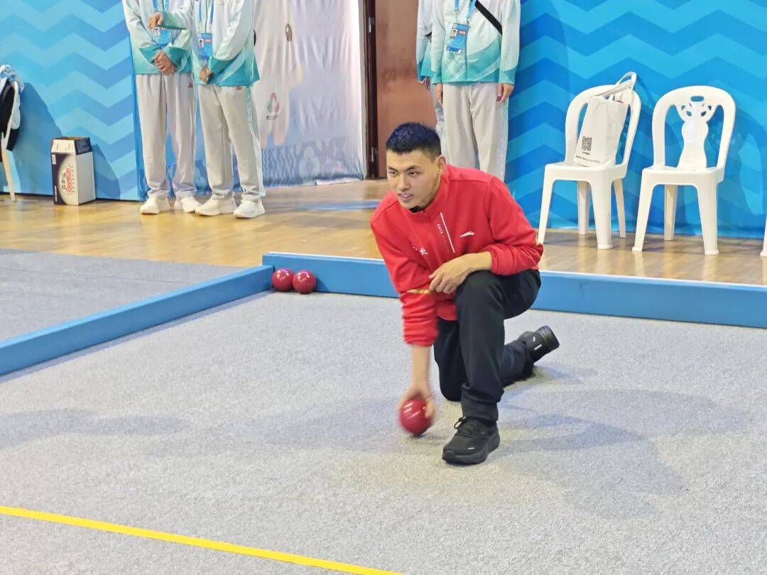 喜报:<strong></p>
<p>ZB.COM</strong>我市特奥滚球队在全国残运会上斩获1金1银5铜