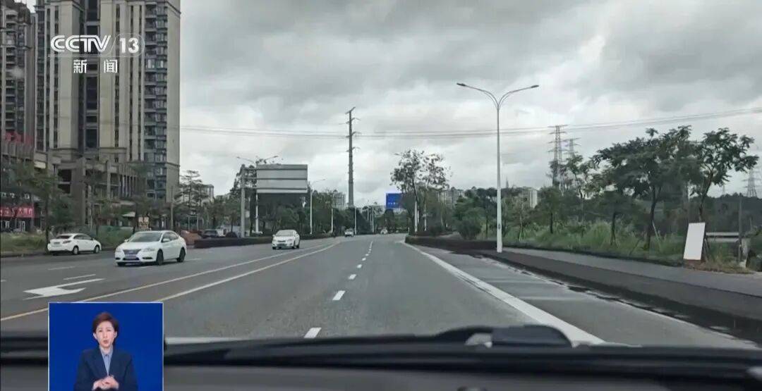 央视披露:男子在网吧厕所墙上看到“高薪日结5000-20000”广告<strong></p>
<p>数字货币交易</strong>,即将出境时被警方拦下